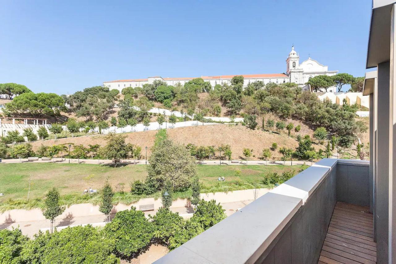 Flh Mouraria Art Apartment With Pool Lisboa 外观 照片